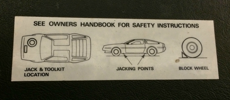 Illustration for article titled Get Inside This Awesomely Quirky Delorean DMC-12